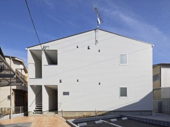 アルチザンの物件外観写真